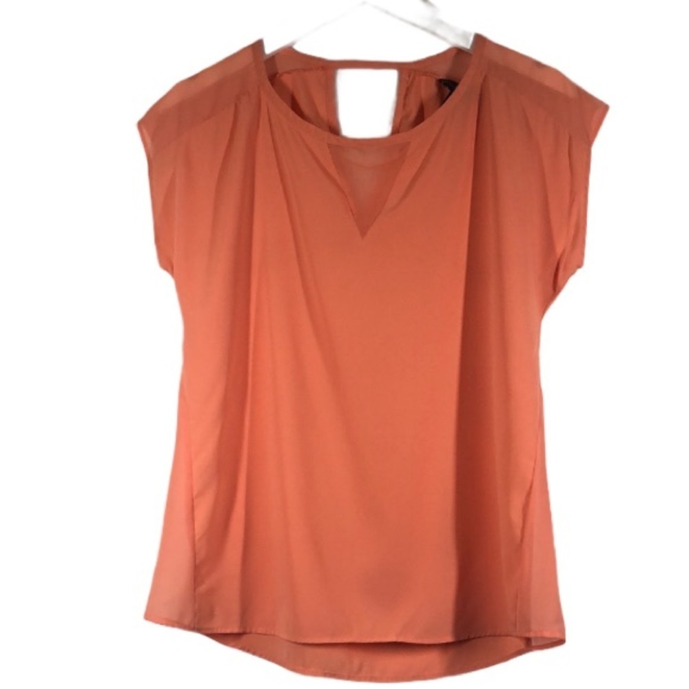Banana Republic top cap sleeves key hole